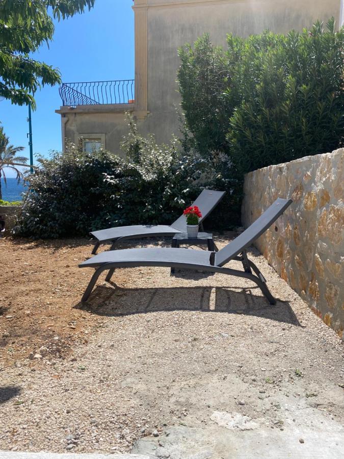 Splendide Studio Miramar Vue Mer Avec Terrasse Bandol Extérieur photo